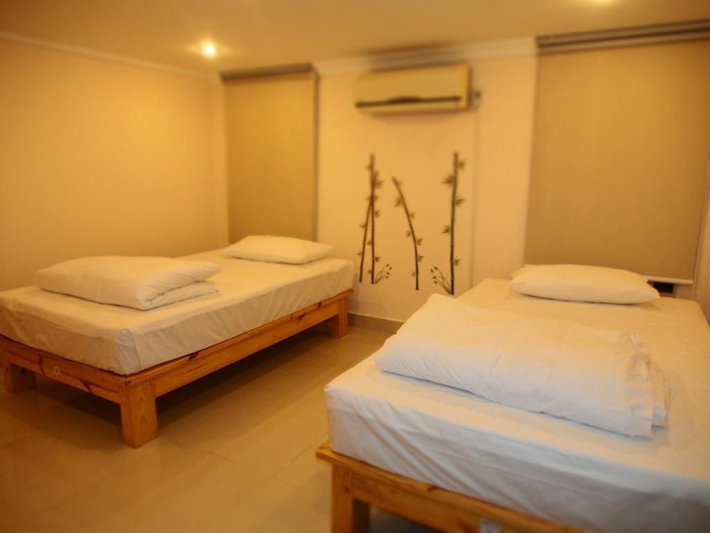Top Hostel Phnom Penh Rum bild